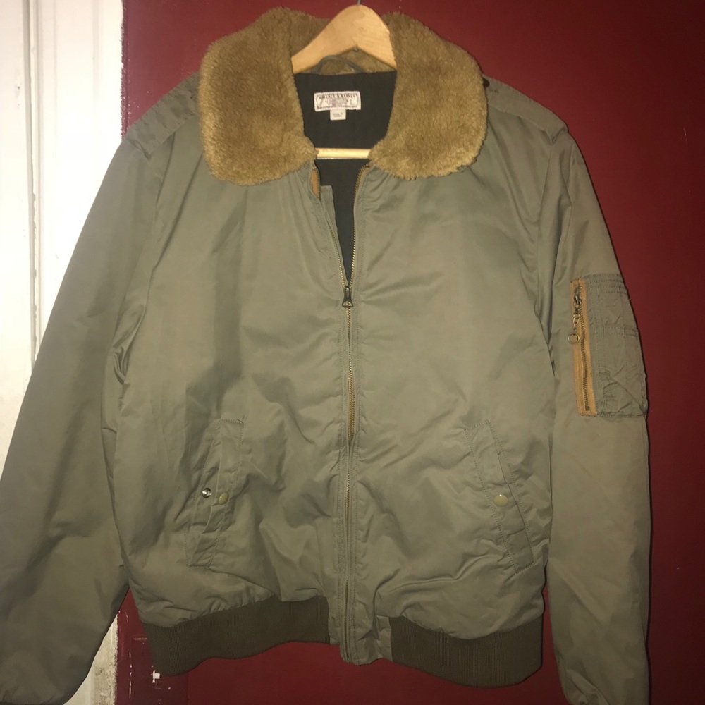 Fur collar men bomber